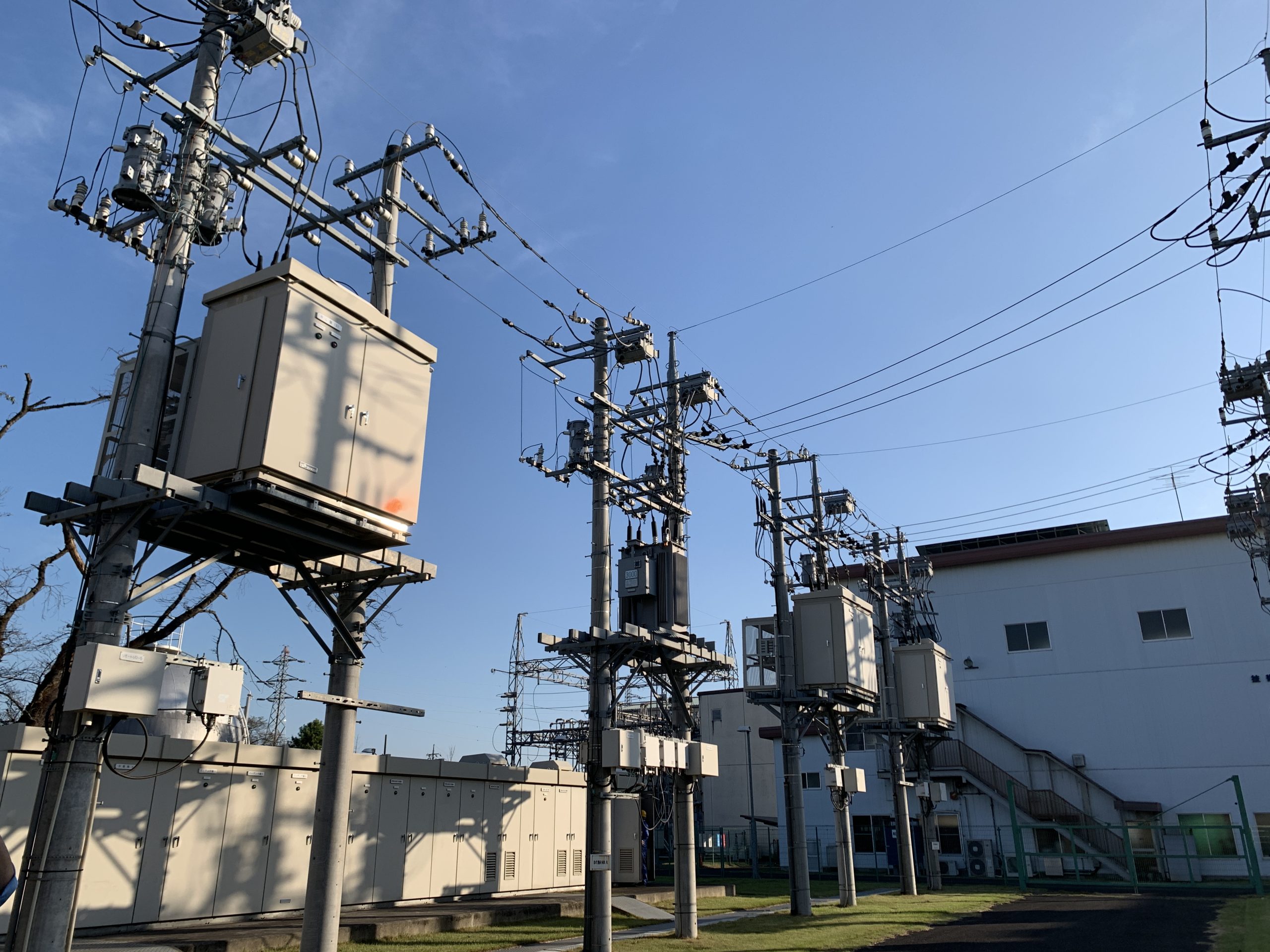 送電線模擬装置　㈱東光高岳にて